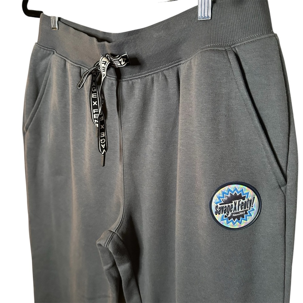 NEW Savage x Fenty Unisex Xssenial Logo Trim Patch Sweatpants Ghost 'Em Gray‎ - Picture 7 of 8
